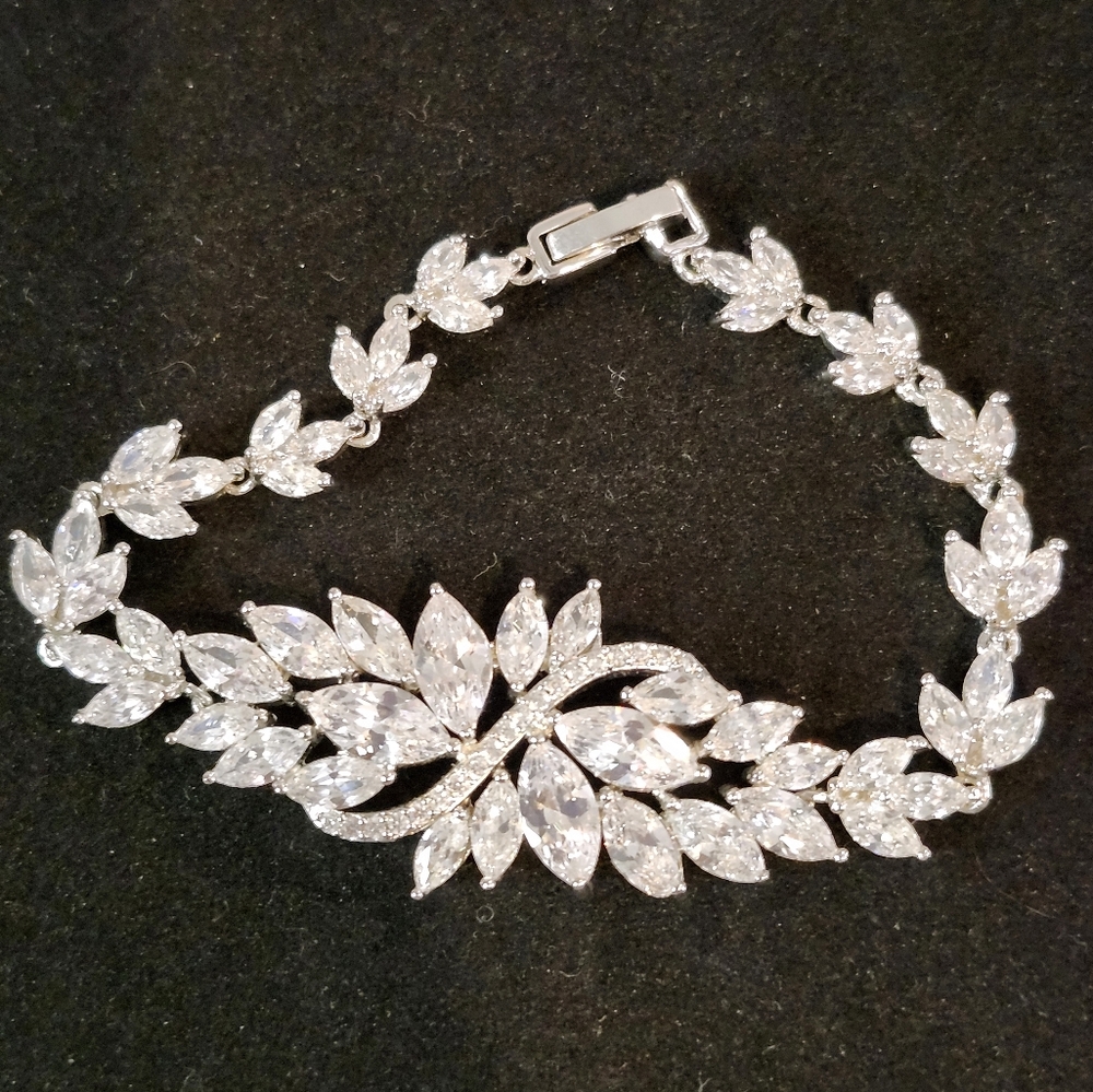 Silver Tone and Rhinestone Bracelet